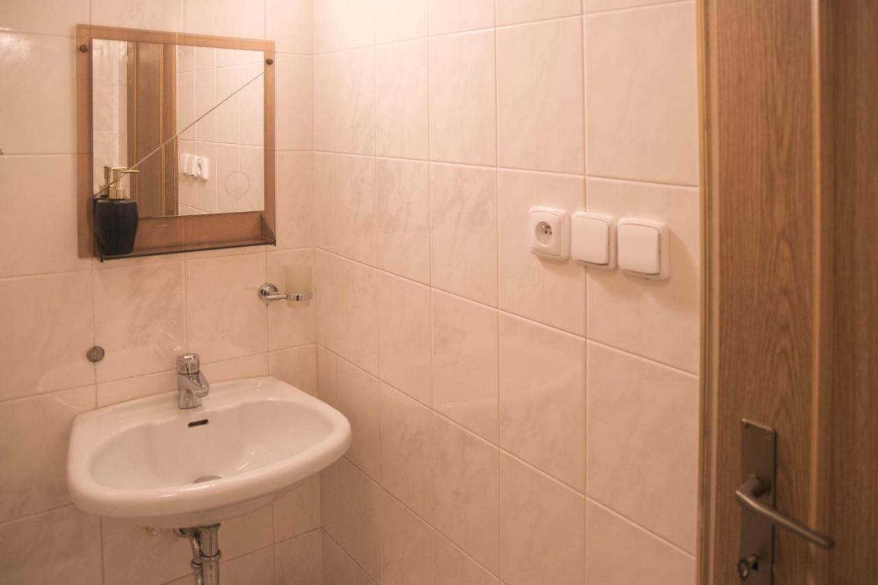 Guesthouse Zlaty Hrozen Česká Lípa Esterno foto